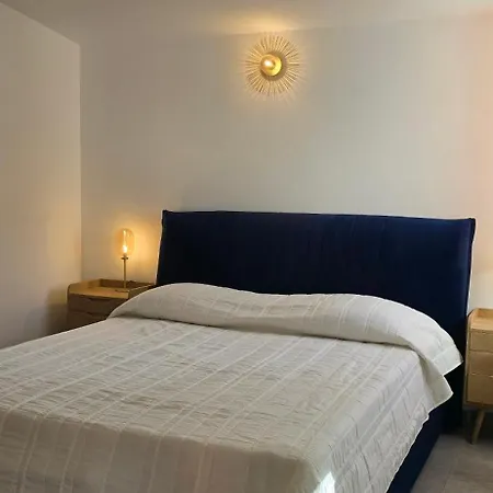 A Casa Di Sole In Saint Cyprien * Lecci
